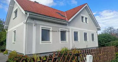 8 room house in Szentendre, Hungary