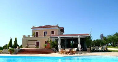 Villa 7 Zimmer mit Meerblick, mit Schwimmbad, mit Erste Küstenlinie in Dounaika, Griechenland