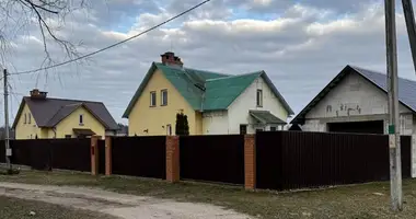 Haus 3 zimmer in Lapicy, Belarus