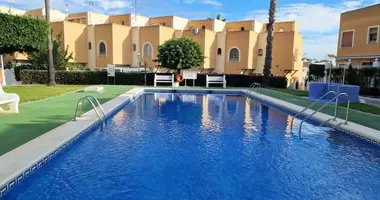 Bungalow 5 rooms with by the sea in Torrevieja, Spain