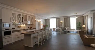 Penthouse 3 chambres avec Fenêtres double vitrage, avec Balcon, avec Meublesd dans Trikomo, Chypre du Nord