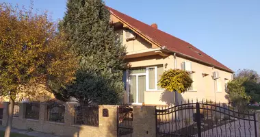 Casa 6 habitaciones en Zalakaros, Hungría