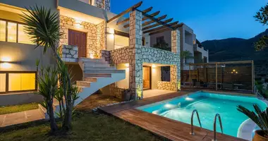 Villa 4 bedrooms with Sea view, with Swimming pool, with First Coastline in Chania Municipality, Greece