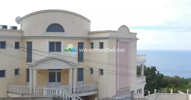 Villa  mit Parkplatz, mit Balkon, mit Möbliert in Dobra Voda, Montenegro