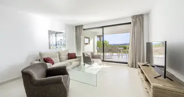 2 bedroom apartment in Estepona, Spain