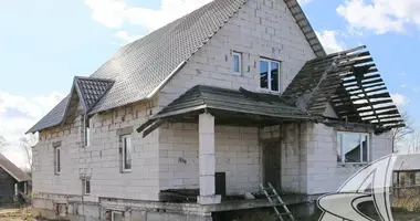 Maison dans Skoki, Biélorussie