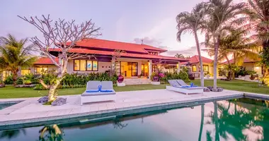 Villa 5 bedrooms in Pecatu, Indonesia