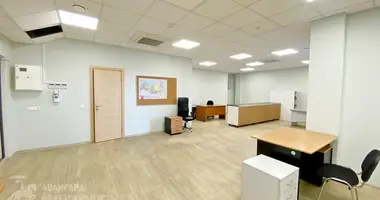 Oficina 93 m² en Minsk, Bielorrusia