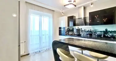 Apartamento 2 habitaciones en Kopishche, Belarús