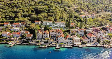 Wohnung 2 zimmer in Dobrota, Montenegro