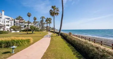 Apartamento 2 habitaciones en Estepona, Španjolska