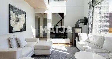 3 bedroom apartment in Helsinki sub-region, Finland