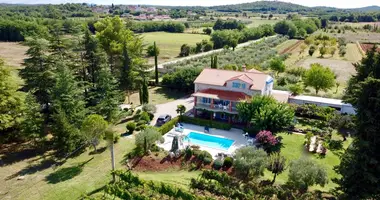 Casa 5 habitaciones en Grad Porec, Croacia