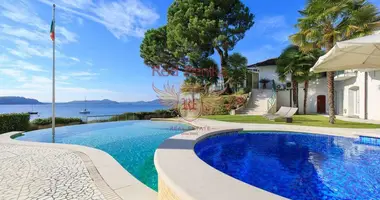 Villa 5 bedrooms in Monvalle, Italy