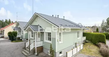 2 bedroom house in Helsinki sub-region, Finland