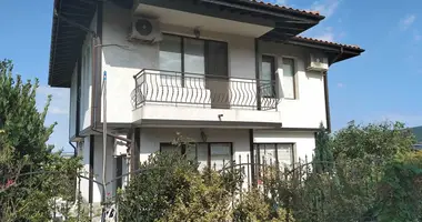 3 bedroom apartment in Kosharitsa, Bulgaria