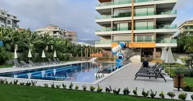 Пентхаус 4 комнаты  с парковкой, с бассейном, с видеонаблюдением в Алания, Турция