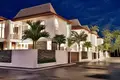 Villa de tres dormitorios 182 m² Thalang, Tailandia
