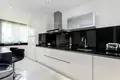 Mieszkanie 3 pokoi 143 m² Benahavis, Hiszpania