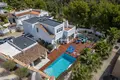 Villa de tres dormitorios 198 m² Altea, Španjolska