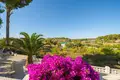 Villa mit 2 Schlafzimmern 360 m² Altea, Spanien