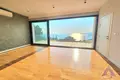 Villa de tres dormitorios 304 m² Rijeka-Rezevici, Montenegro