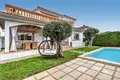 4-Schlafzimmer-Villa 330 m² Puig de Ros, Spanien
