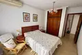 Mieszkanie 4 pokoi 120 m² Torrevieja, Hiszpania