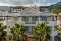 Hotel 748 m² en Bijela, Montenegro