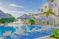 1 bedroom condo 819 m² West Bay, Honduras