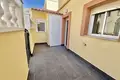 Villa de tres dormitorios 85 m² Orihuela, España