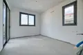 Mieszkanie 3 pokoi 150 m² Empa, Cypr
