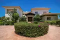6-Schlafzimmer-Villa 960 m² Paralimni, Zypern