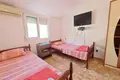 Doppelhaus 5 Schlafzimmer 121 m² Budva, Montenegro