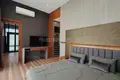 3 bedroom villa 400 m² Si Sunthon, Thailand