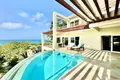 6 bedroom house 715 m² Roatan, Honduras