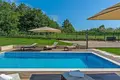 Villa 8 bedrooms 370 m² Grad Pula, Croatia