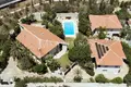 House 2 500 m² in Latsia, Cyprus