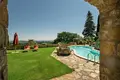 Villa 10 Zimmer 550 m² Cetona, Italien