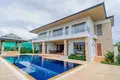 Villa de 4 habitaciones 650 m² Phuket, Tailandia