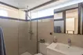Wohnung 2 Schlafzimmer 130 m² Estepona, Spanien