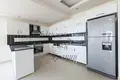 Mieszkanie 4 pokoi 150 m² w Merdivenlikuyu, Turcja