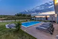 6-Schlafzimmer-Villa 360 m² Poreč, Kroatien