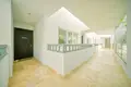 1 bedroom condo 819 m² West Bay, Honduras