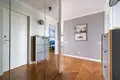 Mieszkanie 2 pokoi 55 m² w Warszawa, Polska