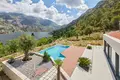 Villa de 4 dormitorios 373 m² Prcanj, Montenegro