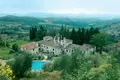 Villa 40 Zimmer 2 755 m² Pelago, Italien