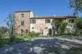 Commercial property 790 m² in Volterra, Italy