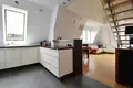 Mieszkanie 3 pokoi 82 m² Warszawa, Polska
