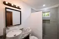 Dom 5 pokojów 242 m² Sandy Bay, Honduras
